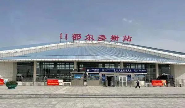 石家庄到鄂尔多斯物流公司//石家庄到鄂尔多斯货运专线，长途搬家