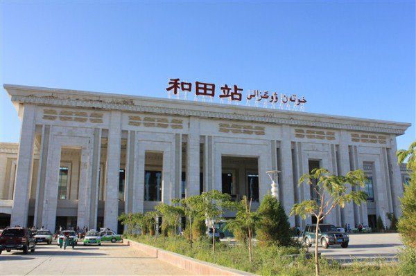 石家庄到和田物流公司//石家庄到和田货运专线，长途搬家